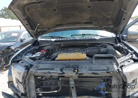 2017 Ford F-150 Raptor z USA, uszkodzony, nr VIN 1FTFW1RG2HFA96818